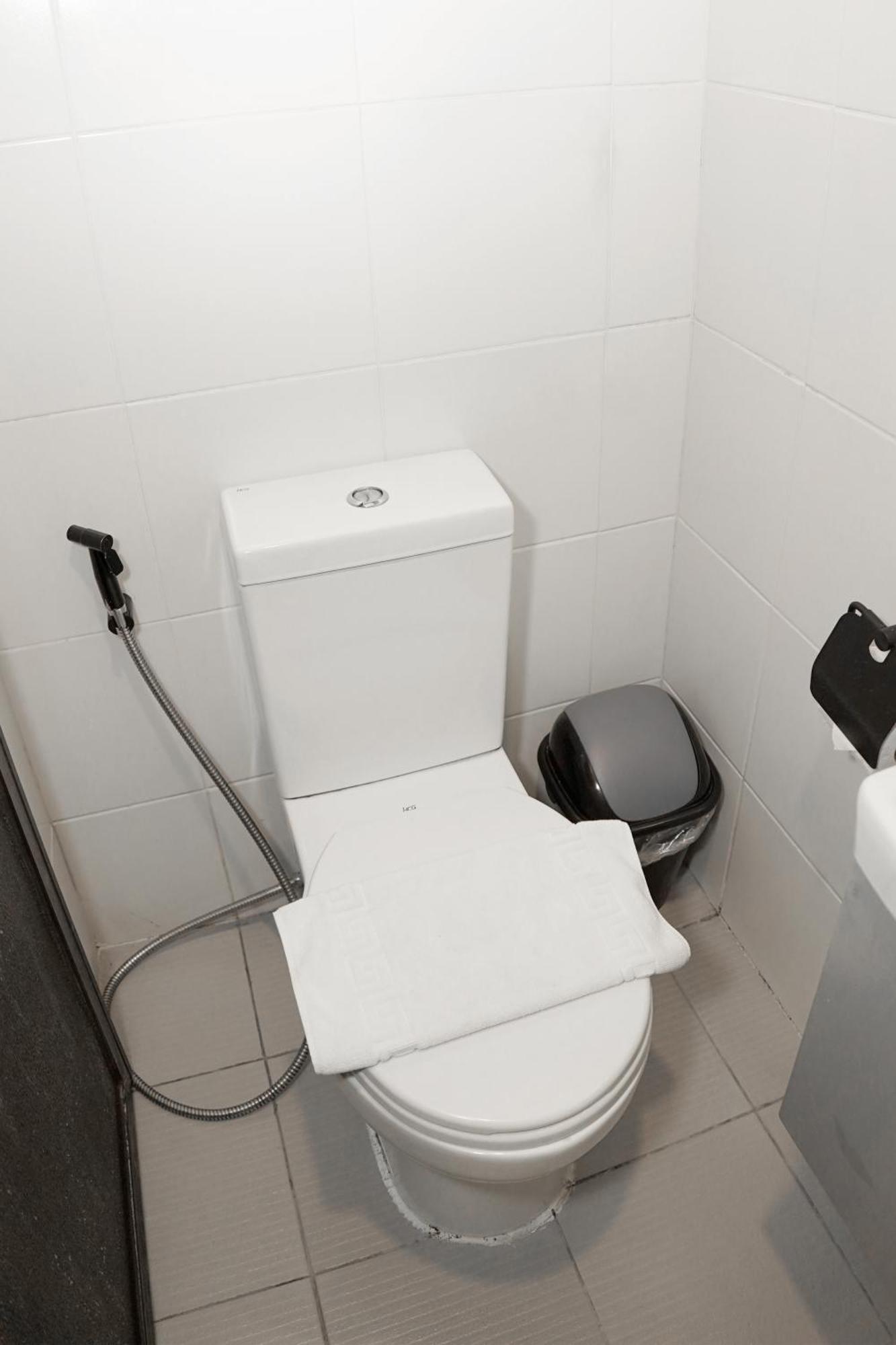 Mystay Hotel Bgc South Тагиг Экстерьер фото